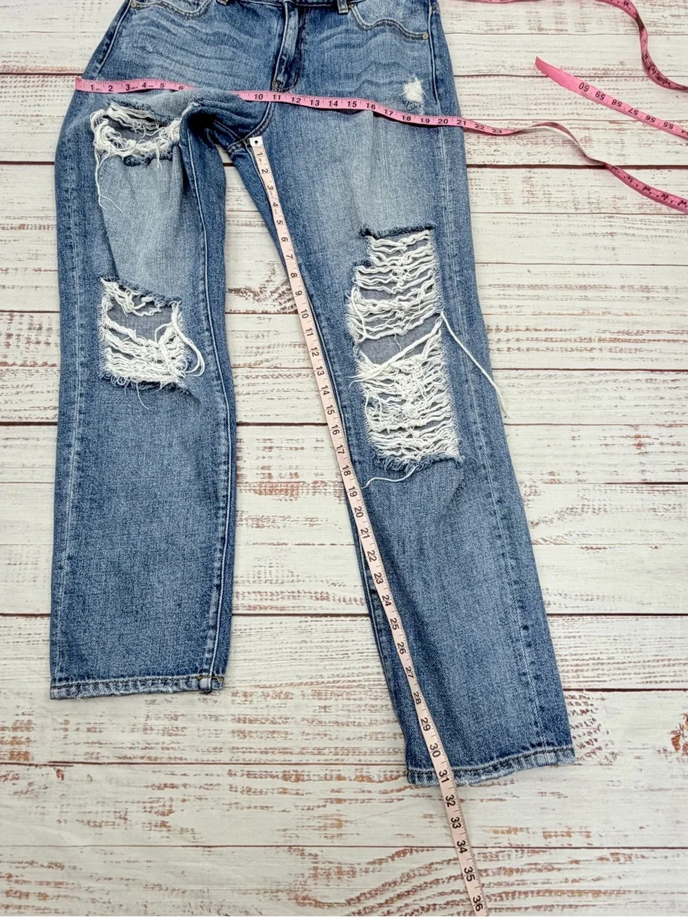 KanCan Size 29 High Rise Boyfriend 100% Cotton Distressed Jeans